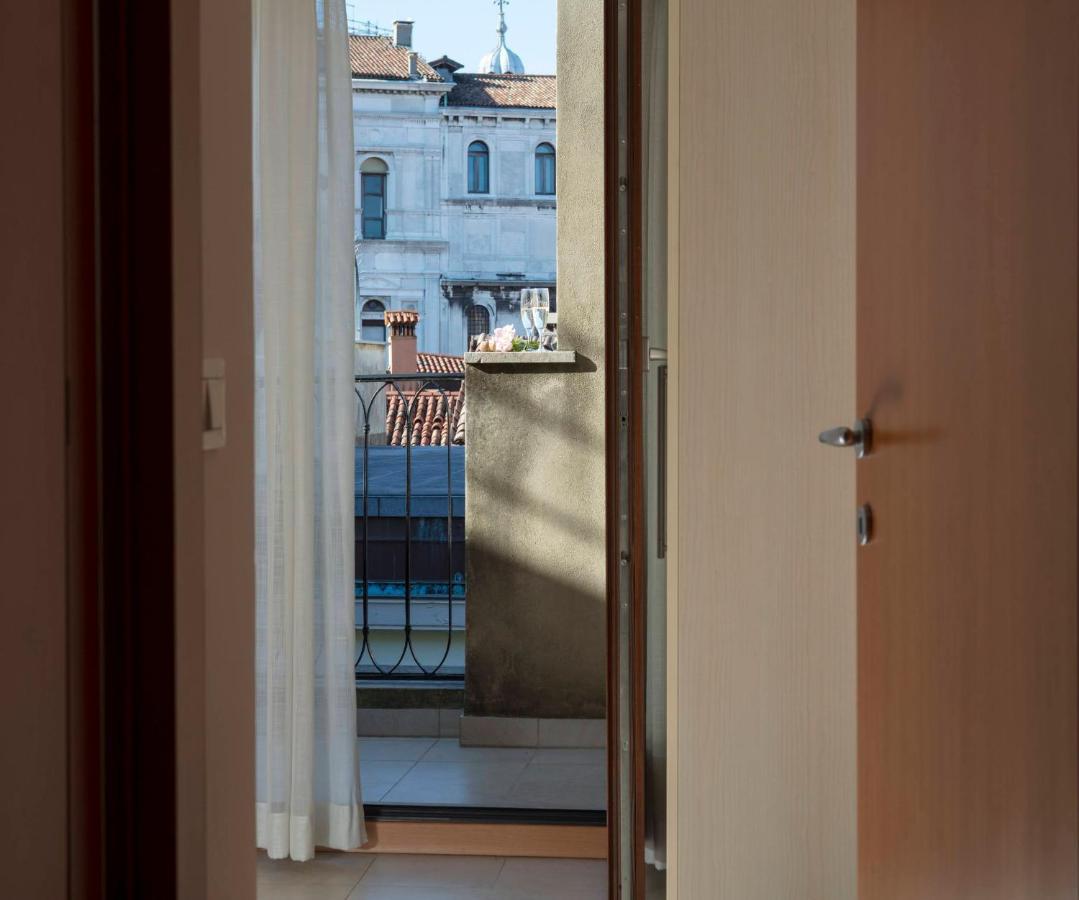 Hotel Commercio & Pellegrino เวนิส ภายนอก รูปภาพ